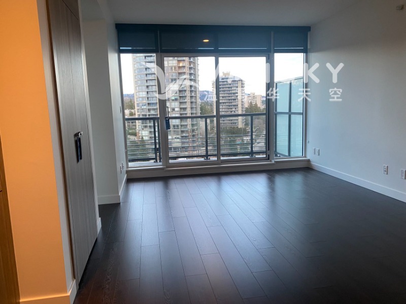 250815144755_厅Living Room.jpg